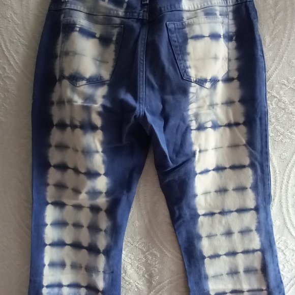 No Boundaries Tie Dye Cropped Pants Size 11 (T-325) - Picture 5 of 5